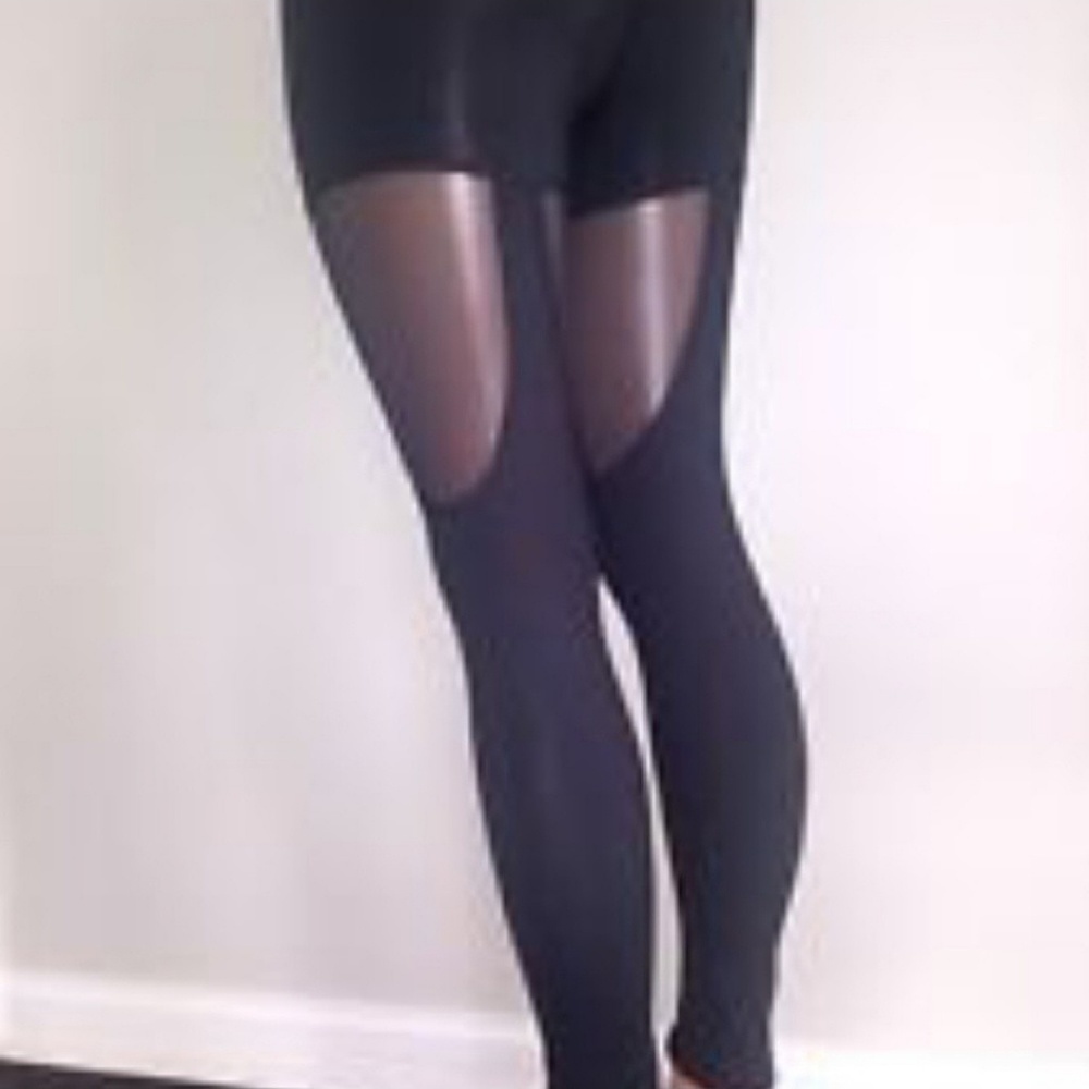 Victoria Secret Sport knockout tights